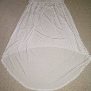 White high-low skirt